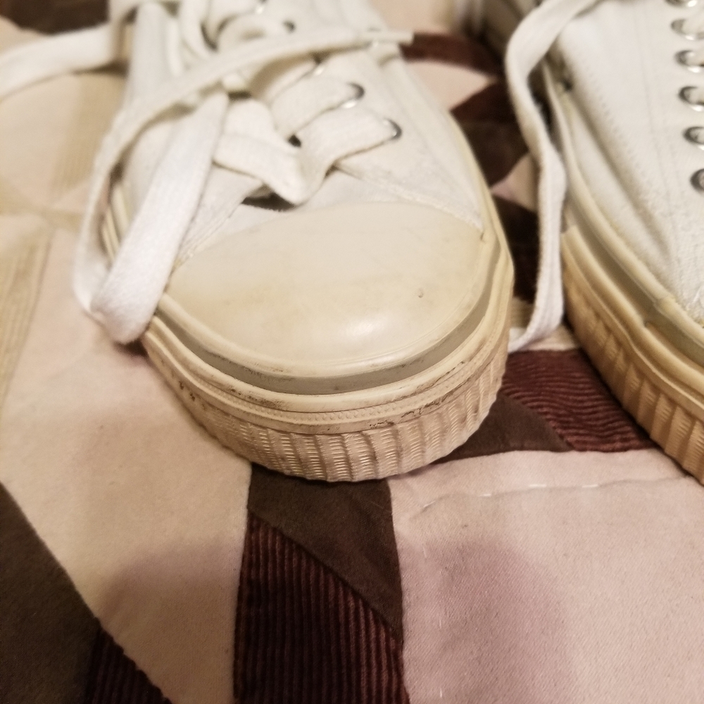White Airwalk Women's Shoes - Picture 6 of 6